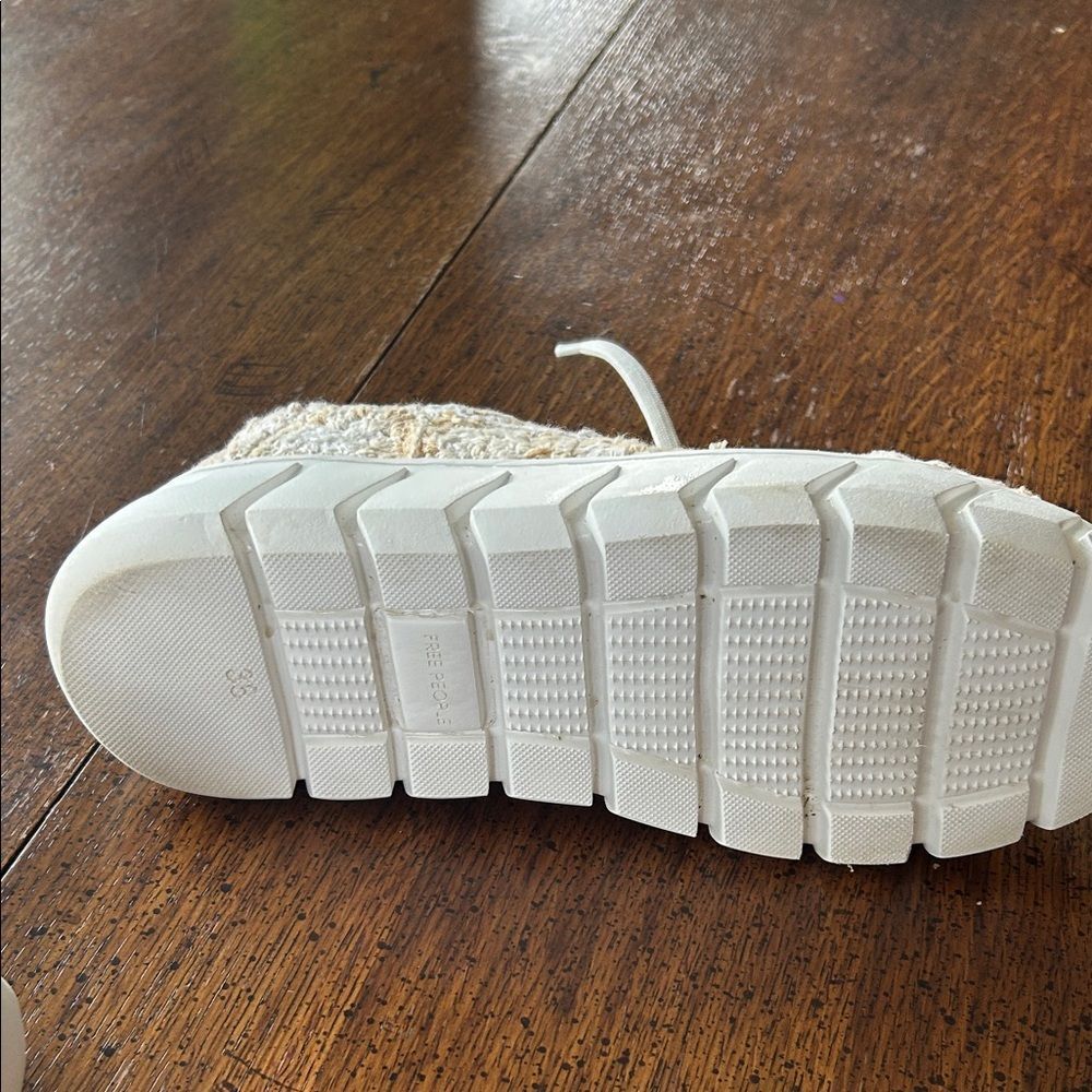 EUC Free People Catch Me If You Can Crochet Platform Sneakers 8 - Picture 4 of 5